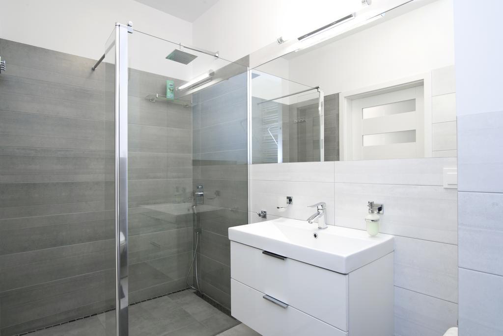 Goodnight Warsaw Apartments Dzielna 72 Εξωτερικό φωτογραφία